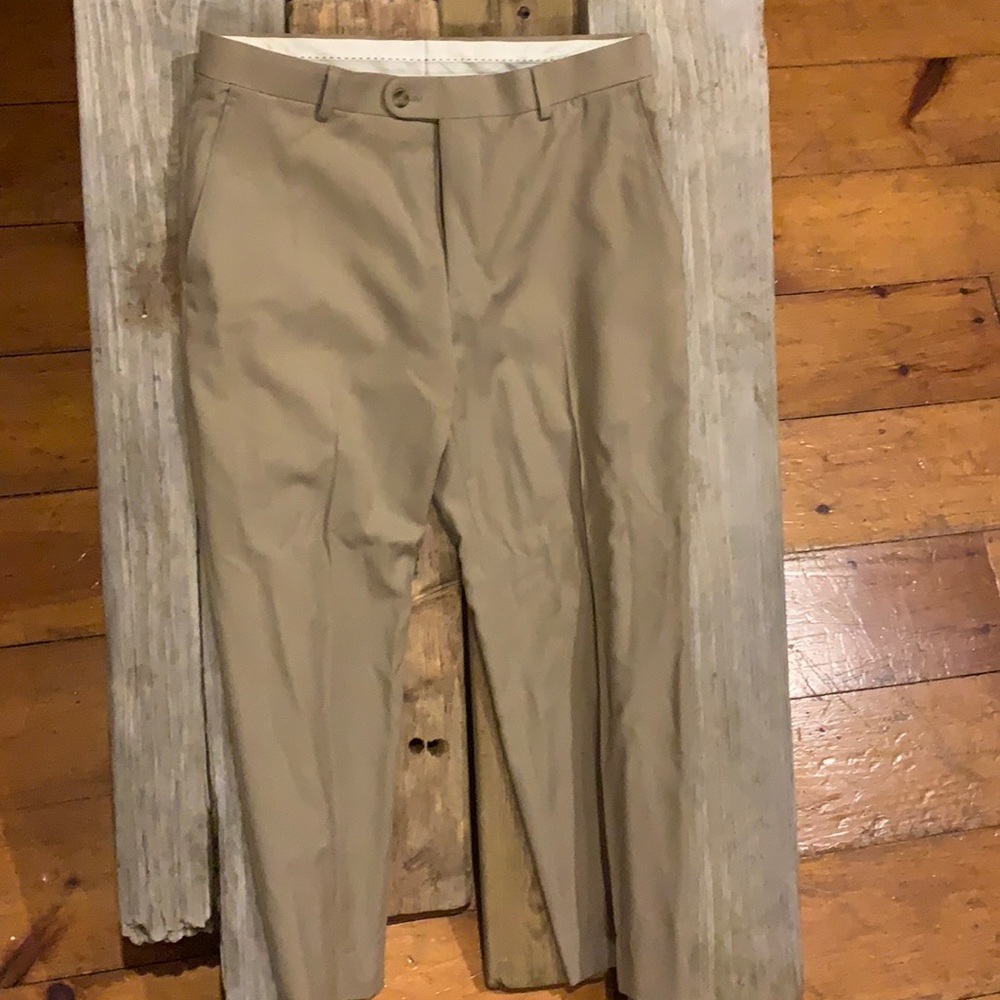 Joseph Abboud 32x30 khakis